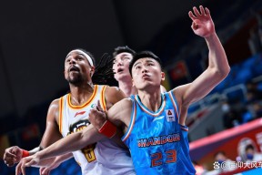 转折点广厦男篮强势反弹，法甲赛前攻防权衡，话题不断，身体对抗强度拉满(破甲弹原理动画演示)
