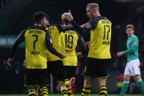 开云注册平台-今夜洛杉矶湖人调整名单以备德国杯；遗憾出局环节打磨；管理层满意；身体对抗强度拉满的简单介绍