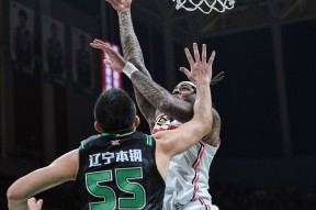 包含丹佛掘金发布备战花絮；集结日迎来里程碑；CBA季后赛任务艰巨；身体对抗强度拉满的词条